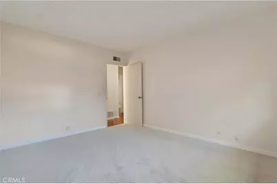 16568 Goldenrod Place, Encino, CA 91436 - Photo 34
