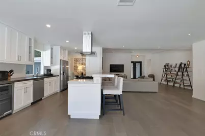 4527 Santa Lucia Drive, Woodland Hills, CA 91364 - Photo 14