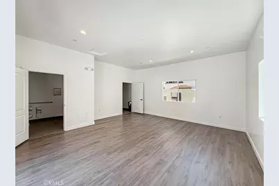 946 Warwick, Thousand Oaks, CA 91360 - Photo 60
