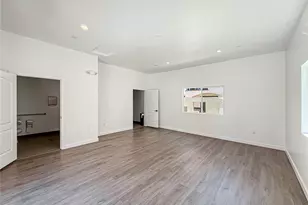 946 Warwick, Thousand Oaks, CA 91360 - Photo 60