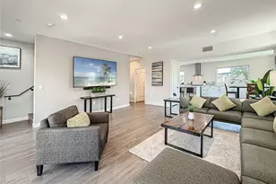 946 Warwick, Thousand Oaks, CA 91360 - Photo 16
