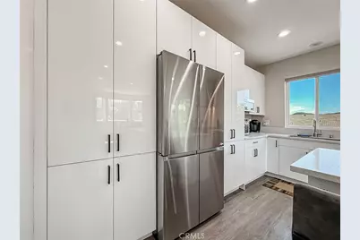 946 Warwick, Thousand Oaks, CA 91360 - Photo 22