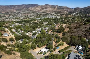 1068 Loma Ln, Simi Valley, CA 93063 - Photo 2