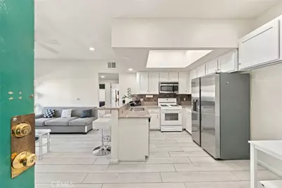 10943 Laurel Canyon Boulevard #B9, San Fernando, CA 91340 - Photo 2