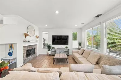 17511 Poplar Point, Canyon Country, CA 91387 - Photo 4