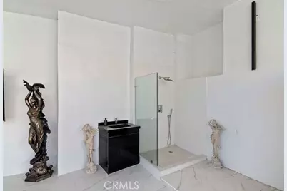 19546 Rosita Street, Tarzana, CA 91356 - Photo 56