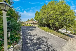 5015 Casa Dr, Tarzana, CA 91356 - Photo 6
