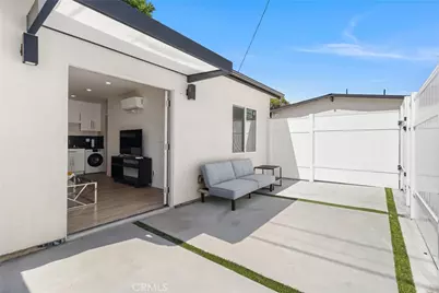 18216 Hartland Street, Reseda, CA 91335 - Photo 22