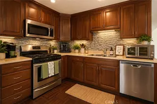 21901 Lassen St, Chatsworth, CA 91311 - Photo 4