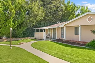 19155 Ave Of The Oaks, Newhall, CA 91321 - Photo 2