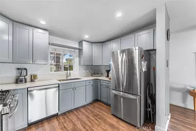 1027 W Avenue J12, Lancaster, CA 93534 - Photo 12