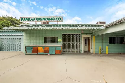 335 E Beach Avenue, Inglewood, CA 90302 - Photo 4