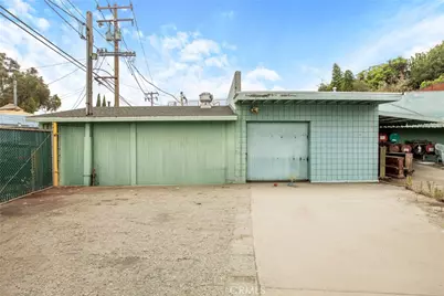 335 E Beach Avenue, Inglewood, CA 90302 - Photo 6