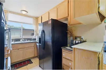 5429 Newcastle #303, Encino, CA 91316 - Photo 6