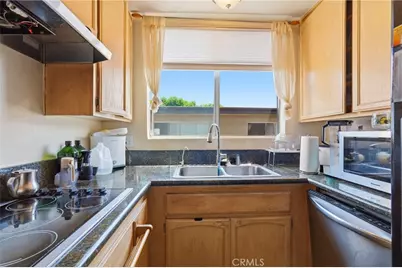 5429 Newcastle #303, Encino, CA 91316 - Photo 8