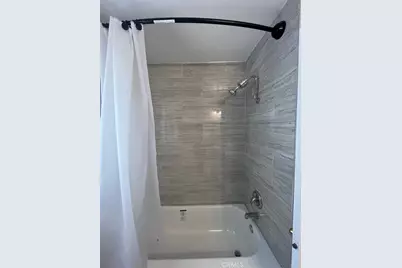 17135 Roscoe Boulevard #1, Northridge, CA 91325 - Photo 6