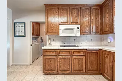 9525 Encino, Northridge, CA 91325 - Photo 16