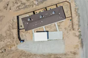 21041 Vivian Ct, California City, CA 93505 - Photo 6