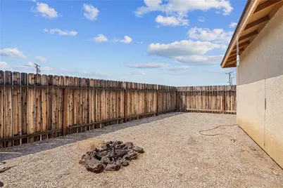 21041 Vivian Court, California City, CA 93505 - Photo 32