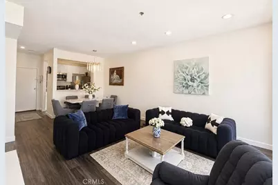 19350 Sherman, Reseda, CA 91335 - Photo 2