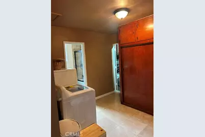1301 S Castlegate, Compton, CA 90221 - Photo 28