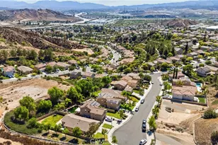 29890 Berkshire, Castaic, CA 91384 - Photo 32