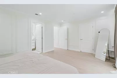 9231 1/2 Cedros Avenue, Panorama City, CA 91402 - Photo 16