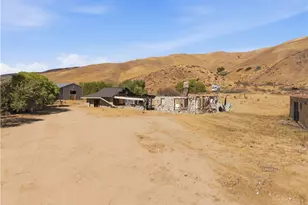 38101 Gorman Post Rd, Lebec, CA 93243 - Photo 10