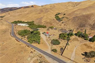 38101 Gorman Post Rd, Lebec, CA 93243 - Photo 16