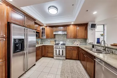 12026 Hoffman Street #201, Studio City, CA 91604 - Photo 8