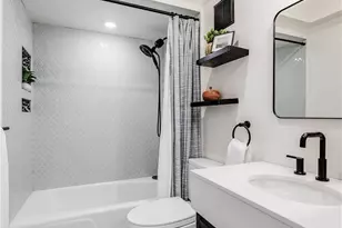 340 N Clybourn Ave, Burbank, CA 91505 - Photo 26