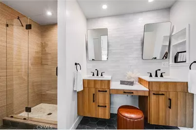 340 N Clybourn Avenue, Burbank, CA 91505 - Photo 4