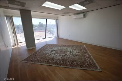 19737 Ventura Boulevard #306, Woodland Hills, CA 91364 - Photo 8