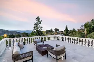 23555 Summit Dr, Calabasas, CA 91302 - Photo 2