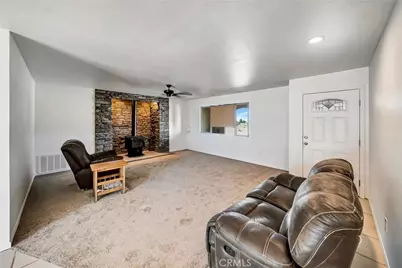 5023 Smoke Tree, Phelan, CA 92371 - Photo 6