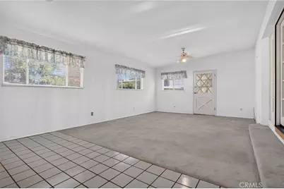 10639 Saloma, Los Angeles, CA 91345 - Photo 30