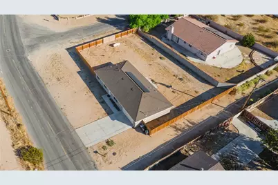 10016 Mendiburu, California City, CA 93505 - Photo 32