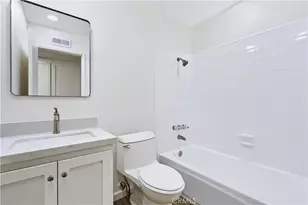 22421 Jeffrey Mark Ct, Chatsworth, CA 91311 - Photo 8