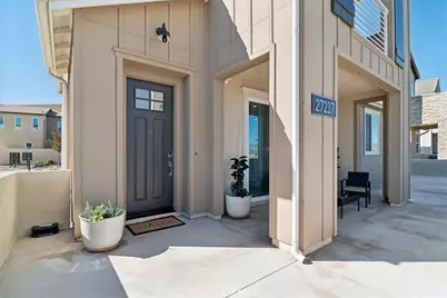 27217 Tamarack Lane, Valencia, CA 91381 - Photo 2