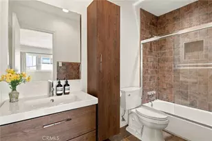 5315 Zelzah Ave, Encino, CA 91316 - Photo 18