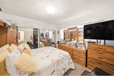 1939 Chariton, Los Angeles, CA 90034 - Photo 36