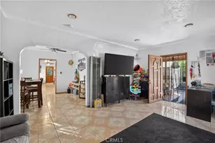 6856 Laurel Canyon Blvd, North Hollywood, CA 91605 - Photo 22
