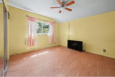 1311 Knox Street, San Fernando, CA 91340 - Photo 22