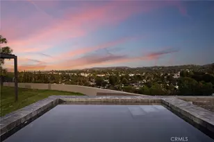 5746 McDonie, Woodland Hills, CA 91367 - Photo 2