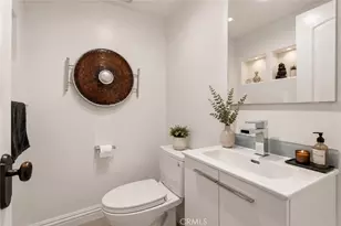 23365 Calvert St, Woodland Hills, CA 91367 - Photo 34