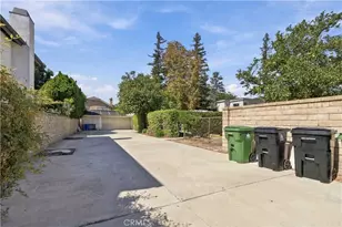 8633 Zelzah, Northridge, CA 91325 - Photo 58