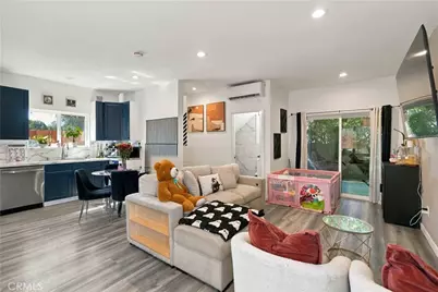 8633 Zelzah, Northridge, CA 91325 - Photo 10
