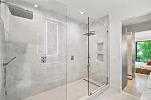 5170 Medina Rd, Woodland Hills, CA 91364 - Photo 40
