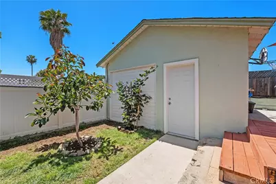 10739 Helendale, Tujunga, CA 91042 - Photo 32