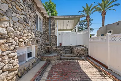 10739 Helendale, Tujunga, CA 91042 - Photo 34